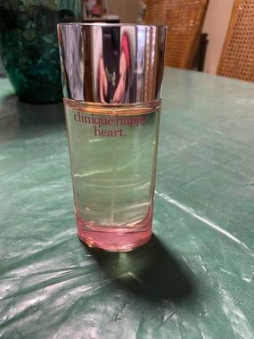 Clinique Happy Heart Eau de Parfum — Clear Bottle with Pink Accents
